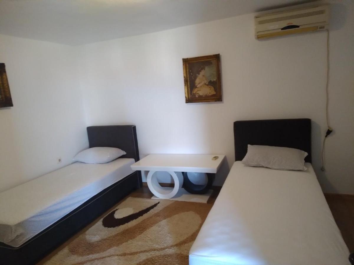 Apartmani Ruza Podgorica Esterno foto